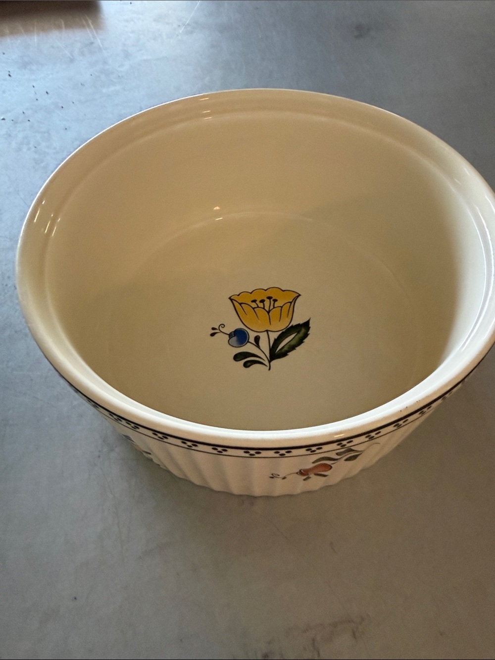 ASTA - 1982 - made in Japan Cream Ceramic Serving Bowl with Yellow Floral Accent
